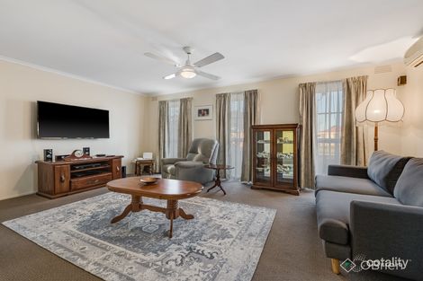 Property photo of 27 Novara Parade St Albans VIC 3021