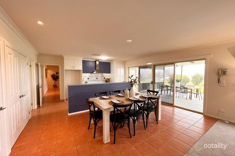 Property photo of 57 Himalaya Drive Table Top NSW 2640