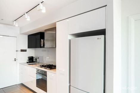 Property photo of 2206/27 Little Collins Street Melbourne VIC 3000