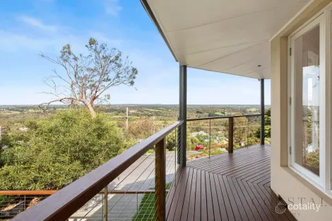Property photo of 17 Eumeralla Grove Mount Eliza VIC 3930