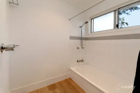 Property photo of 40 Venerable Street Seventeen Mile Rocks QLD 4073