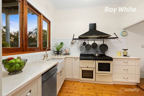Property photo of 246 Spring Road Dingley Village VIC 3172