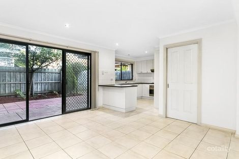 Property photo of 11 Gresswell Park Drive Watsonia VIC 3087