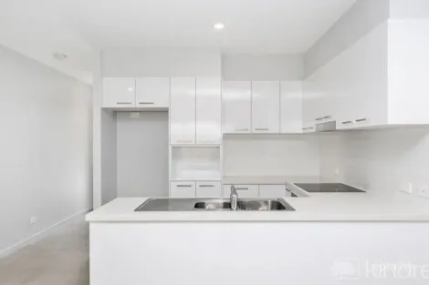 2/23 HAWTHORNE ST, WOODY POINT, QLD 4019