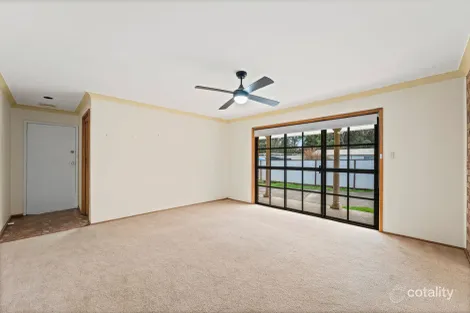 Property photo of 63 Devonshire Crescent Oak Flats NSW 2529