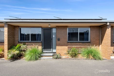 2/16 Stafford St, Herne Hill, VIC 3218