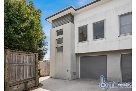 Property photo of 2/7 Webb Court Rural View QLD 4740