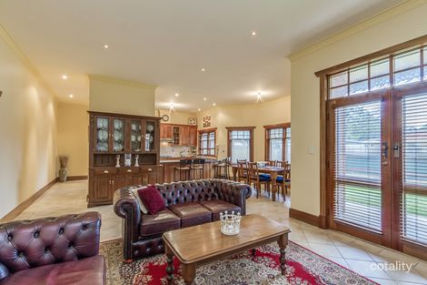 Property photo of 8 Byron Road Black Forest SA 5035