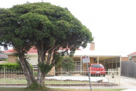 43 Stradbroke Dr, St Albans, VIC 3021