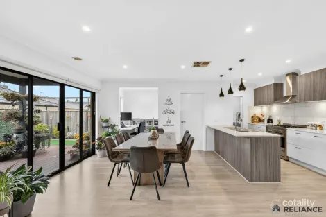 Property photo of 47 Henderson Drive Tarneit VIC 3029