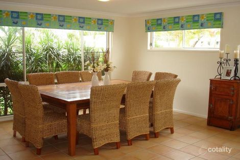 Property photo of 42 Cayman Crescent Ormiston QLD 4160