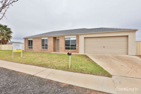 Property photo of 2 Immacolata Rise Red Cliffs VIC 3496