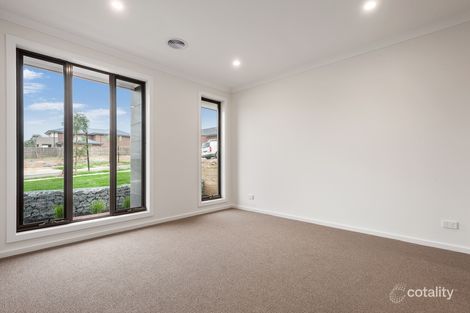 Property photo of 12 Kumalie Drive Doreen VIC 3754