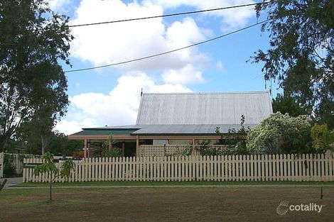 107 Pennycuick St W, West Rockhampton, QLD 4700