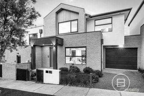 Property photo of 32 Sefton Street Pascoe Vale VIC 3044