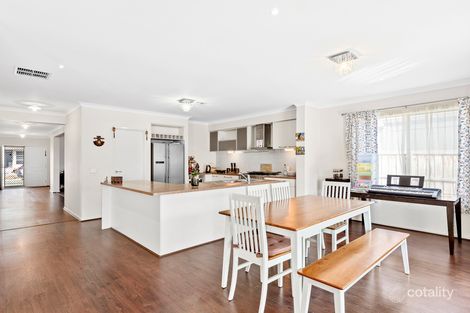 Property photo of 18 Freshwater Way South Morang VIC 3752