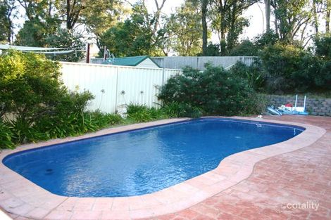 Property photo of 28 Spence Place St Helens Park NSW 2560