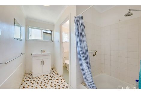 Property photo of 30 Booth Avenue Tannum Sands QLD 4680