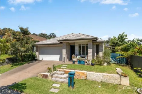 4 Oceanic Dr, Sandy Beach, NSW 2456