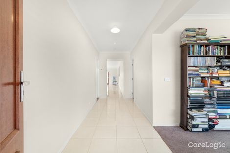 Property photo of 21 Lambertia Crescent Manor Lakes VIC 3024