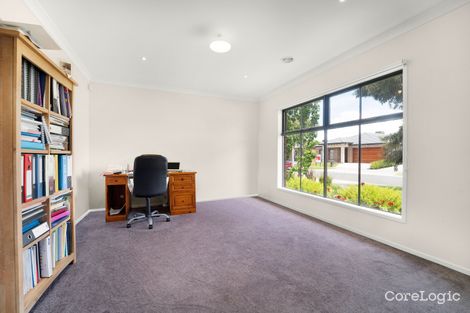 Property photo of 21 Lambertia Crescent Manor Lakes VIC 3024