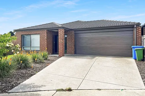 10 Fairlane Ct, Cranbourne East, VIC 3977
