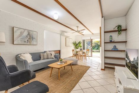 4 Caenby Cl, Karrinyup, WA 6018