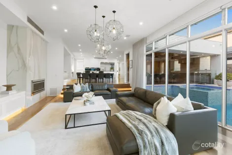 Property photo of 16 Marina Road Mentone VIC 3194