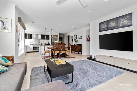 Property photo of 13 Billeroy Way Werribee VIC 3030