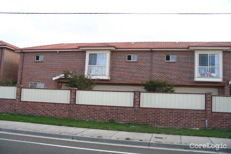 Property photo of 2/4-38 Roberts Road Greenacre NSW 2190