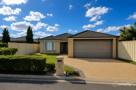 5 MOROLO ST, SEVILLE GROVE, WA 6112