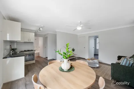 Property photo of 24 Dalmeny Drive Macquarie Hills NSW 2285
