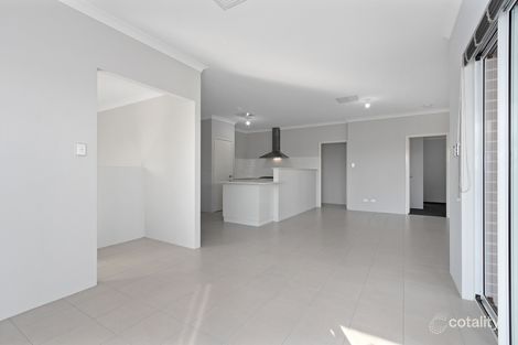 Property photo of 25 Kinsale Way Caversham WA 6055