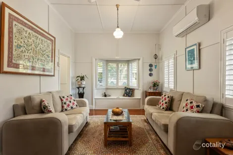 Property photo of 28 Lennon Street Stafford QLD 4053