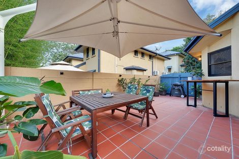 Property photo of 2/30 Rokeby Terrace Taringa QLD 4068