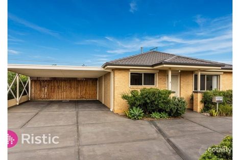 Property photo of 3 Delwyn Close Thomastown VIC 3074