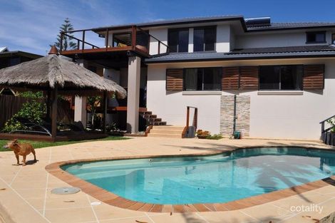 Property photo of 37 Dammerel Crescent Emerald Beach NSW 2456