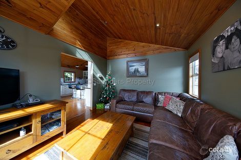 Property photo of 52 William Street Devonport TAS 7310