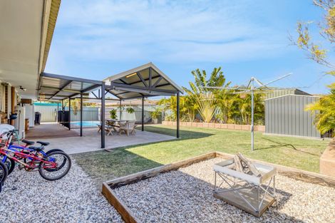 Property photo of 16 Padbury Way Bulgarra WA 6714