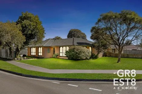 Property photo of 1 Halstead Court Cranbourne VIC 3977