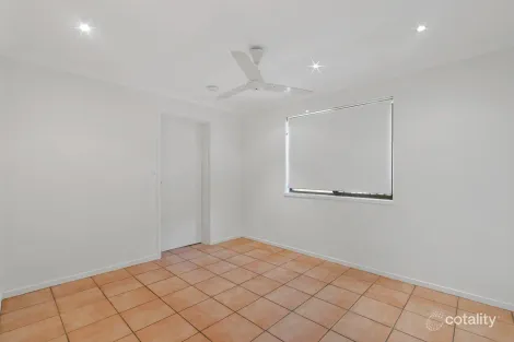 Property photo of 5 Dearne Place Carrara QLD 4211