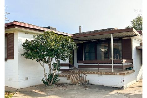 5 Willow St, Kooringal, NSW 2650