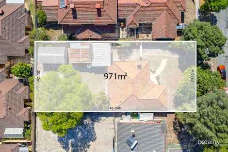 Property photo of 3 Leichardt Street St James WA 6102