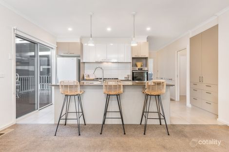 Property photo of 63/10 Skylark Boulevard Clyde North VIC 3978