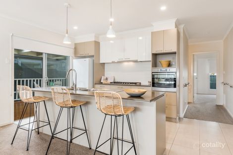 Property photo of 63/10 Skylark Boulevard Clyde North VIC 3978