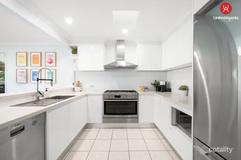 Property photo of 8 Riddell Street West Hoxton NSW 2171