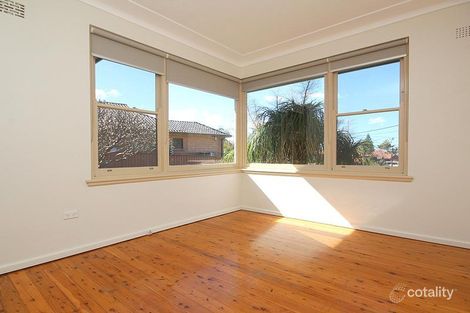 Property photo of 10 Robertson Crescent Mount Lewis NSW 2190