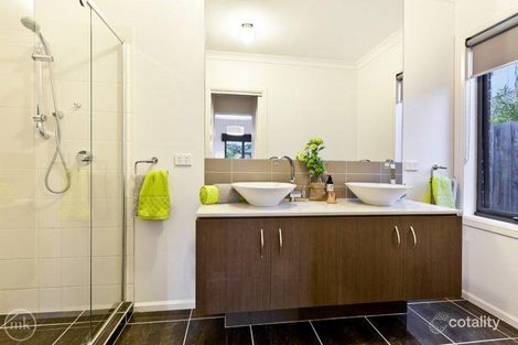 Property photo of 26 Breakwater Drive Doreen VIC 3754