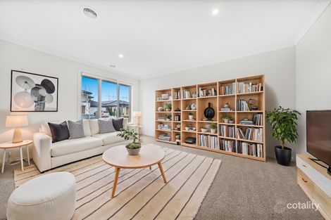 Property photo of 18 Jaylie Street Clyde North VIC 3978