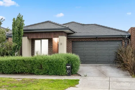 Property photo of 21 Winscombe Road Werribee VIC 3030